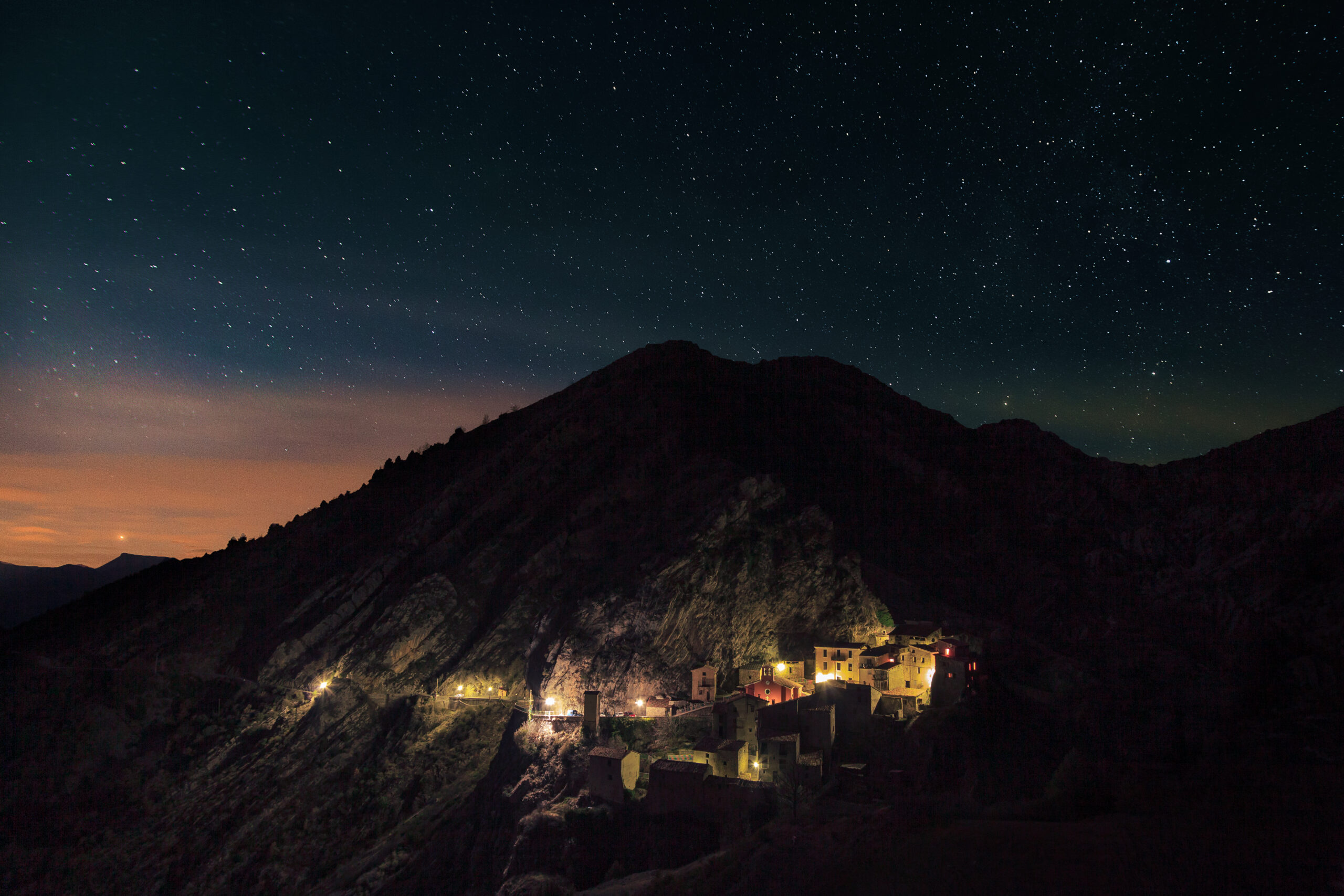 Village Auvarre Nocturne 1HD